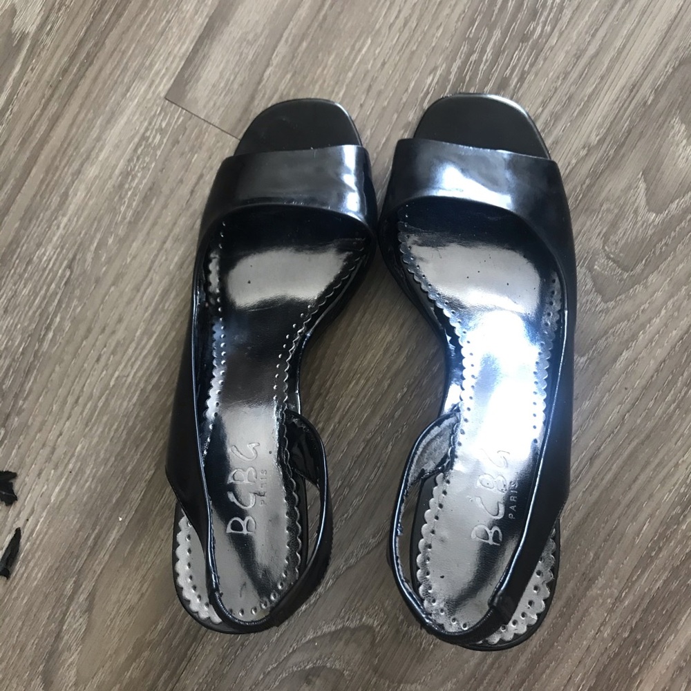 Black heels - Picture 3 of 5